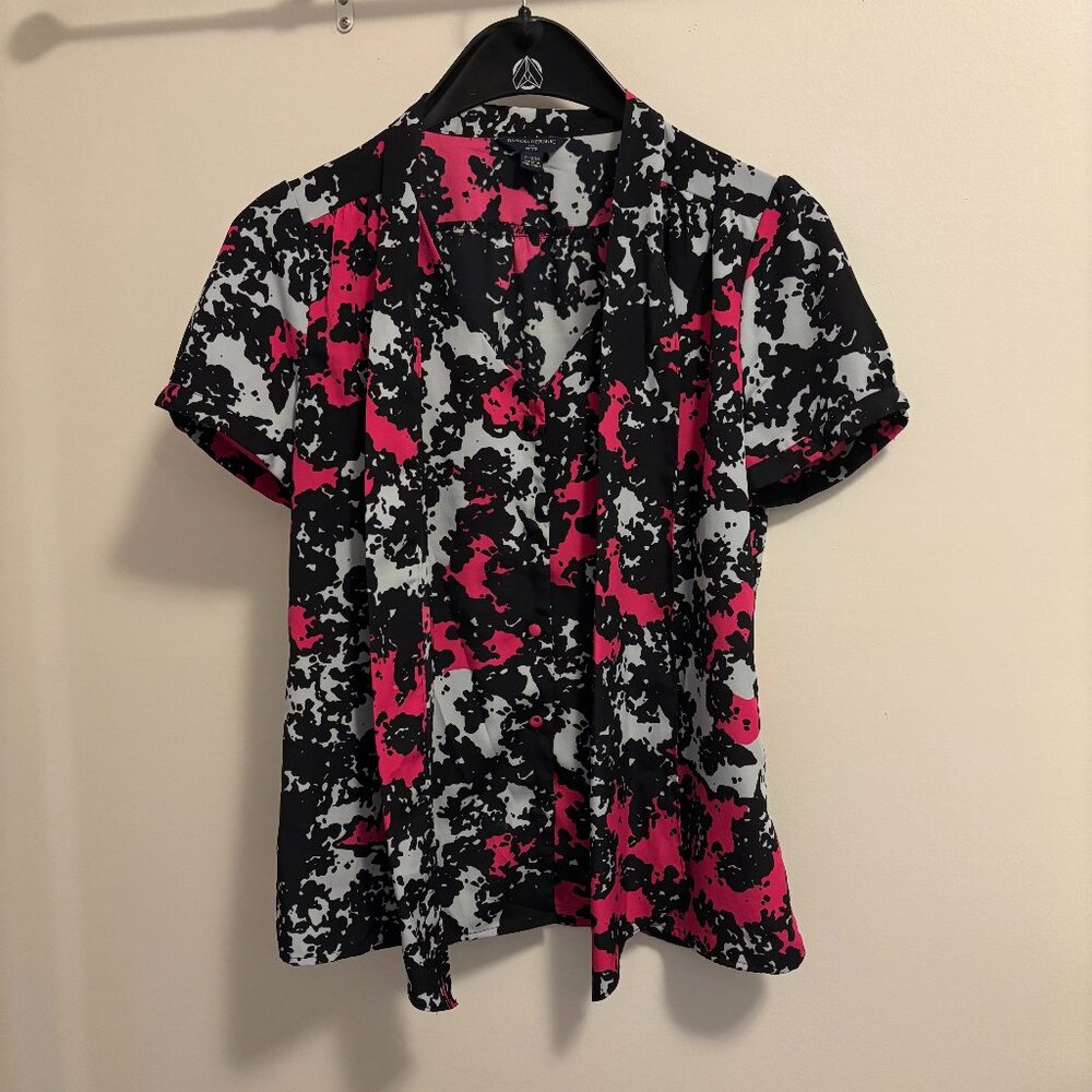 Banana Republic Short Sleeve Blouse Size M Petite